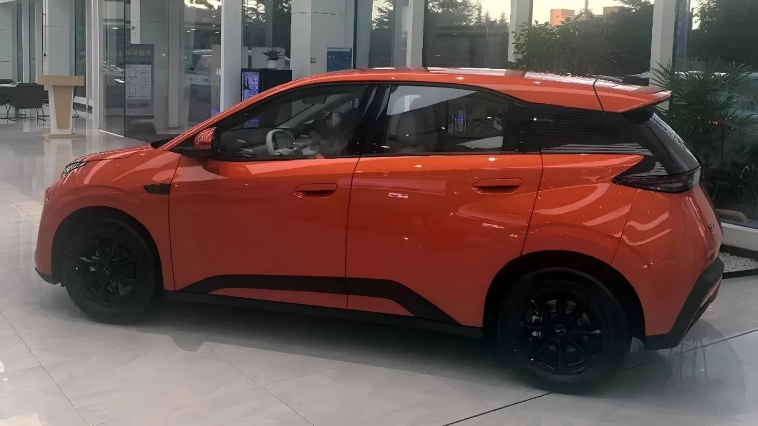 Новый BYD Seagull добрался до дилеров Китая: запас хода до 420 км и быстрая зарядка